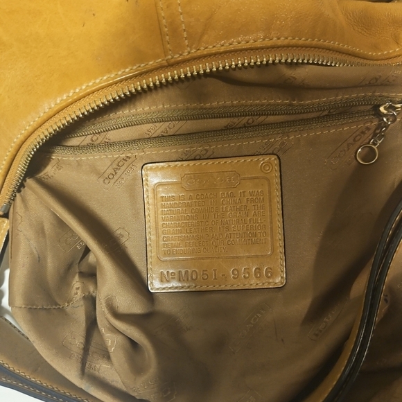 COACH Vintage Legacy British Tan Leather Convertible Shoulder Bag-9566 - Picture 13 of 14